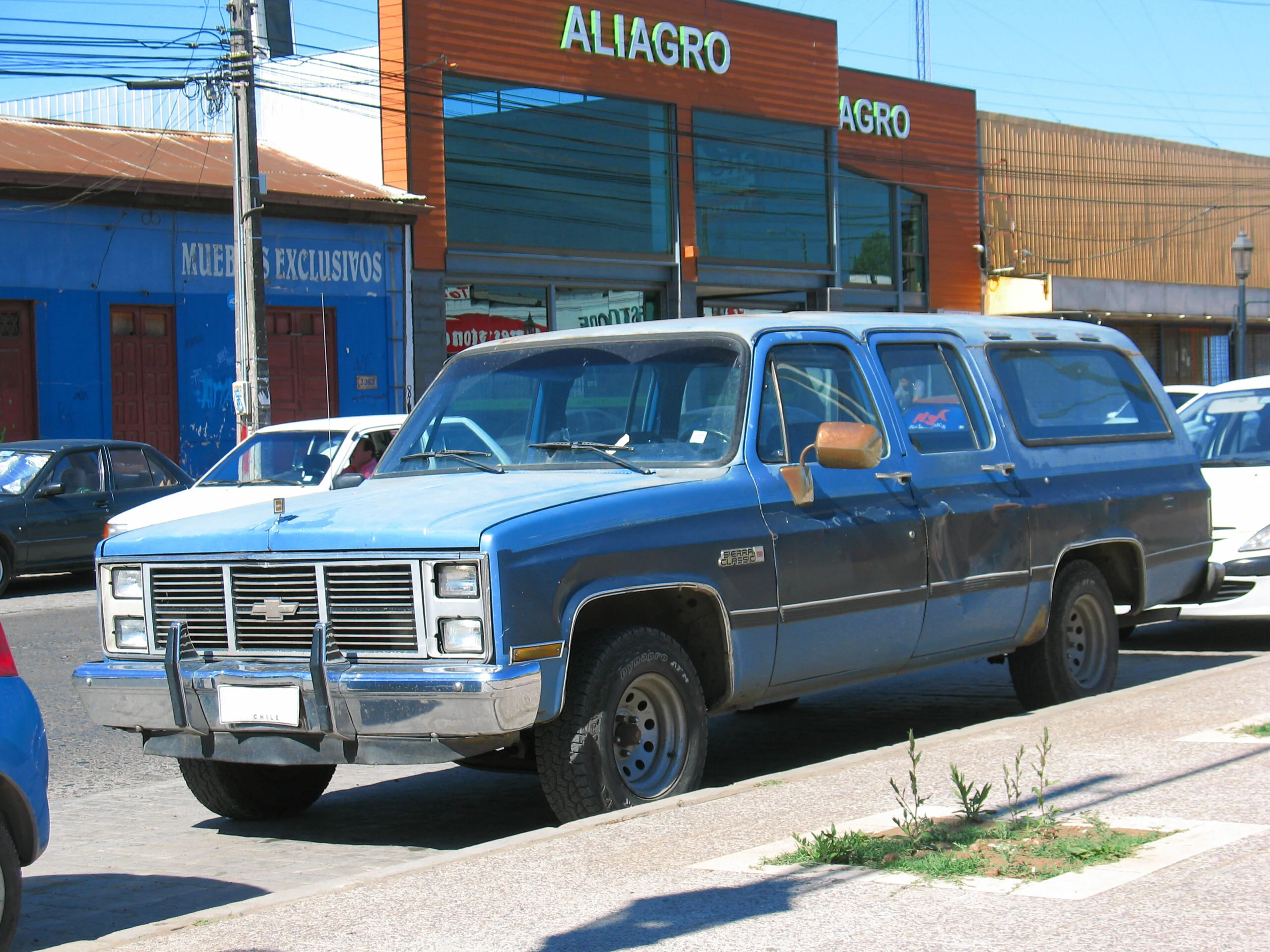 GMC Suburban 2500