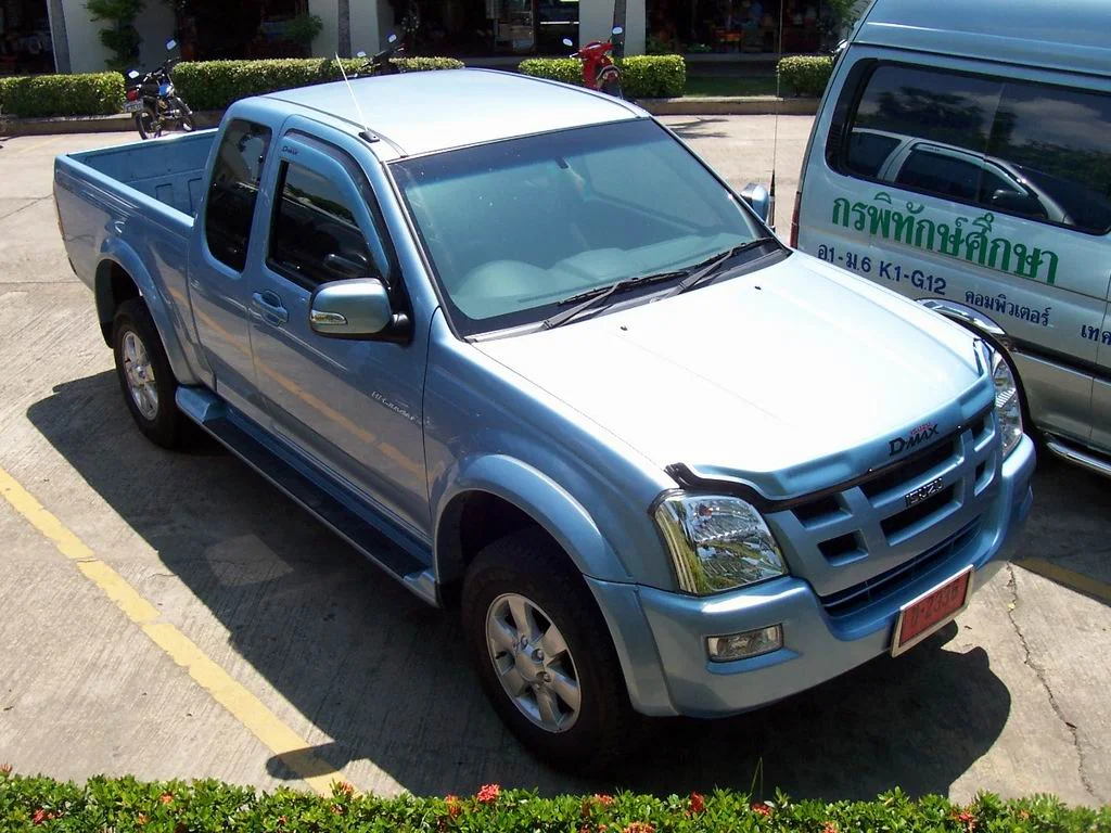 Isuzu Spacecab
